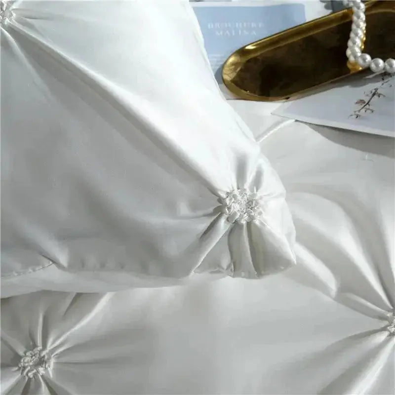 Exquisite LuxeHaven Duvet Cover Set for Ultimate Comfort Brooklyn & Birch